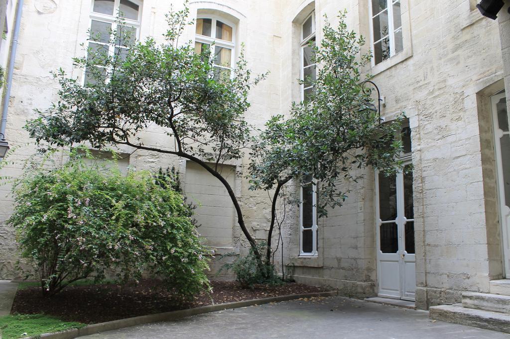 Studio Des Halles Apartamento Avinhão Exterior foto