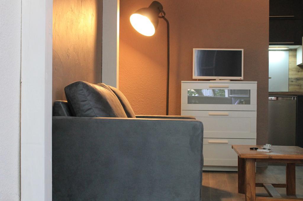Studio Des Halles Apartamento Avinhão Exterior foto