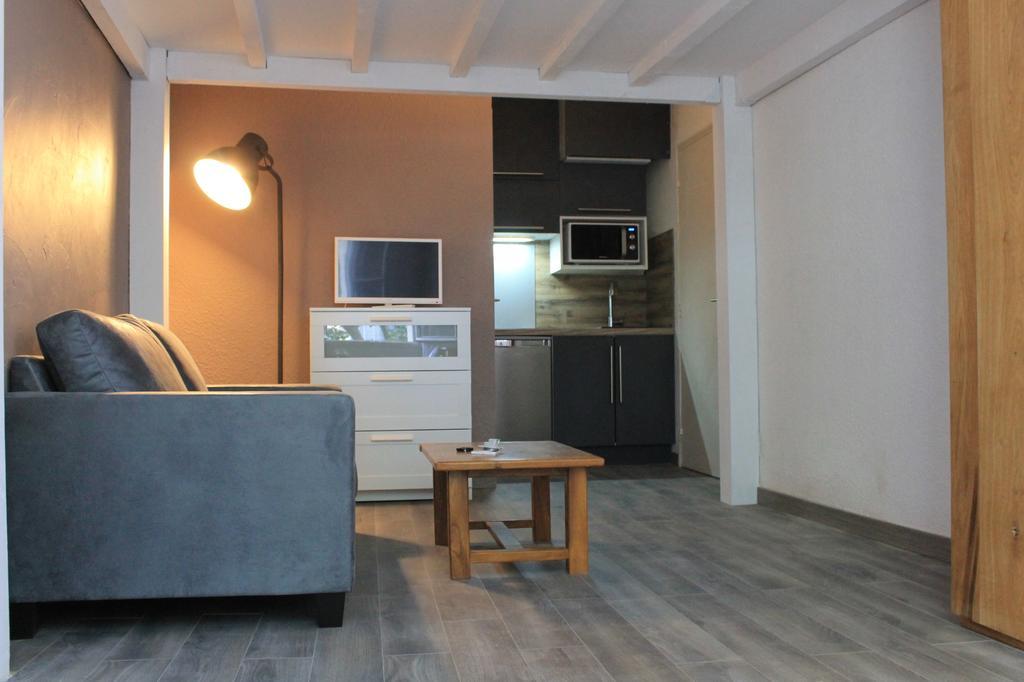 Studio Des Halles Apartamento Avinhão Exterior foto
